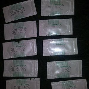 10 Jeunesse Instantly Ageless Packets